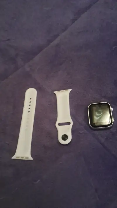 Smartwatch HW22 Pro con correa negra - miniatura 2