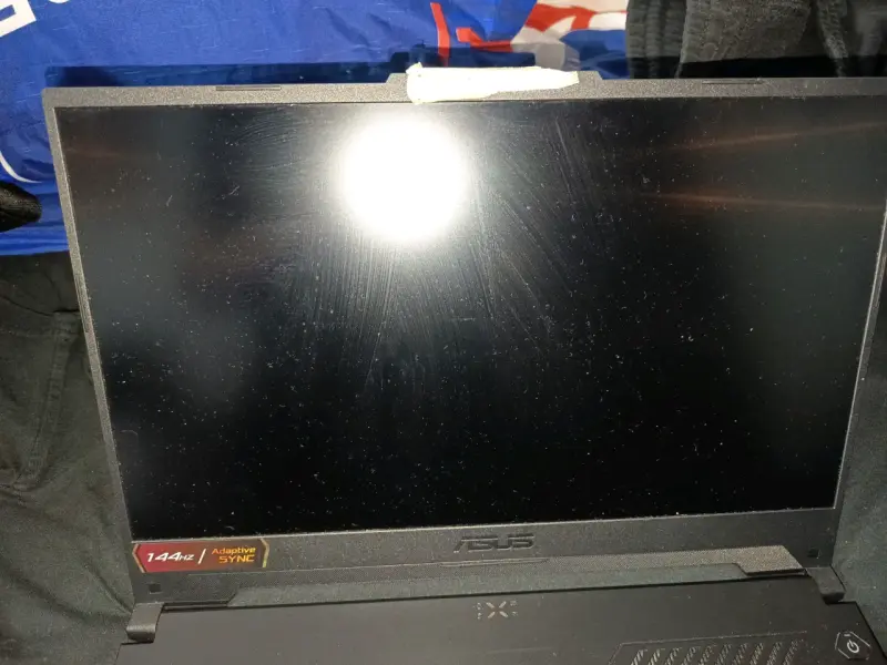 Laptop ASUS TUF Gaming F15 con pantalla 144Hz - 2