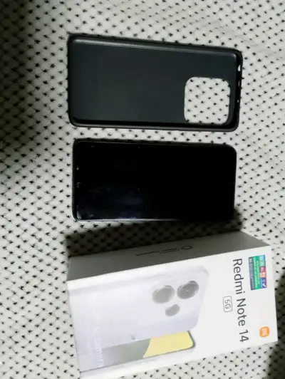 Smartphone Xiaomi Redmi Note 14 5G con cámara AI - miniatura 6