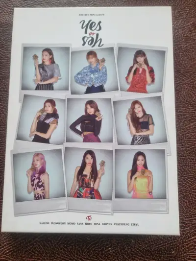 Álbum de música Yes or Yes de Twice - miniatura 1