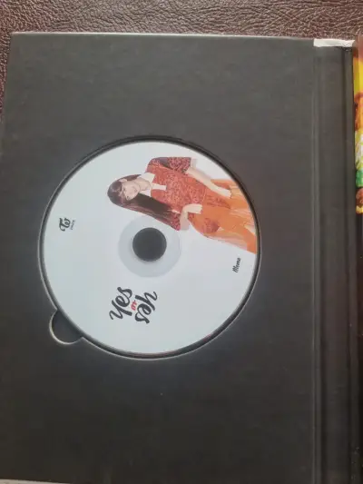 Álbum de música Yes or Yes de Twice - miniatura 2