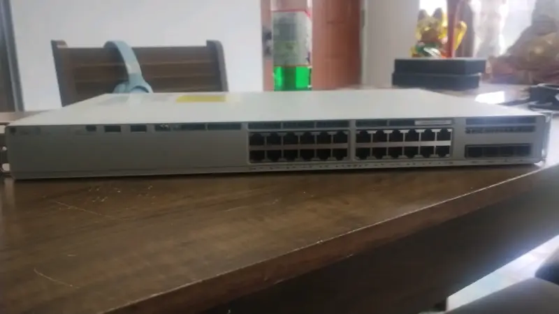 Switch Cisco Catalyst 9200L - 5