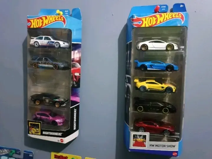 Colección grande de Autos Hot Wheels en Blister - 4