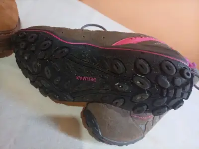 Botas de senderismo para mujer color marrón y rosa - miniatura 2