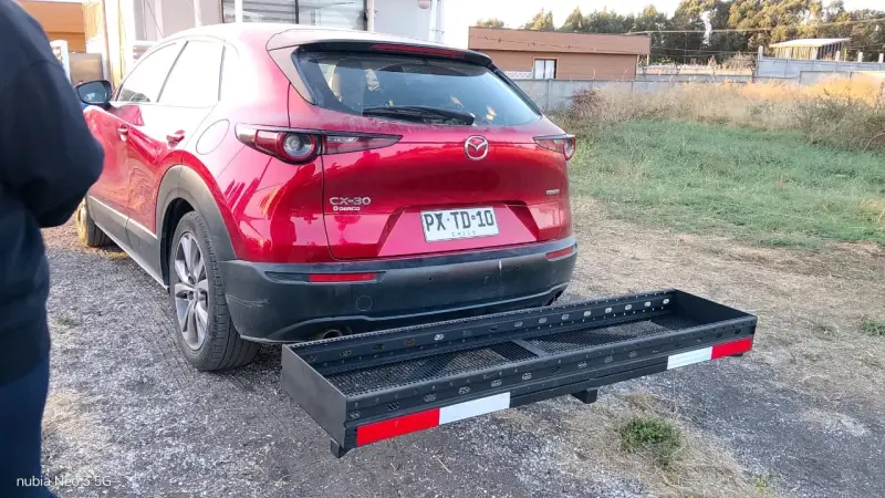 Carro de arrastre metálico con rejilla - 3