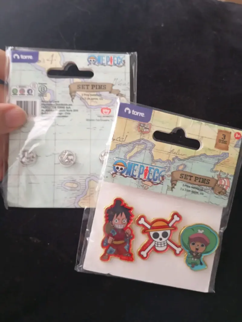 Set de pines metálicos One Piece Torre - 2