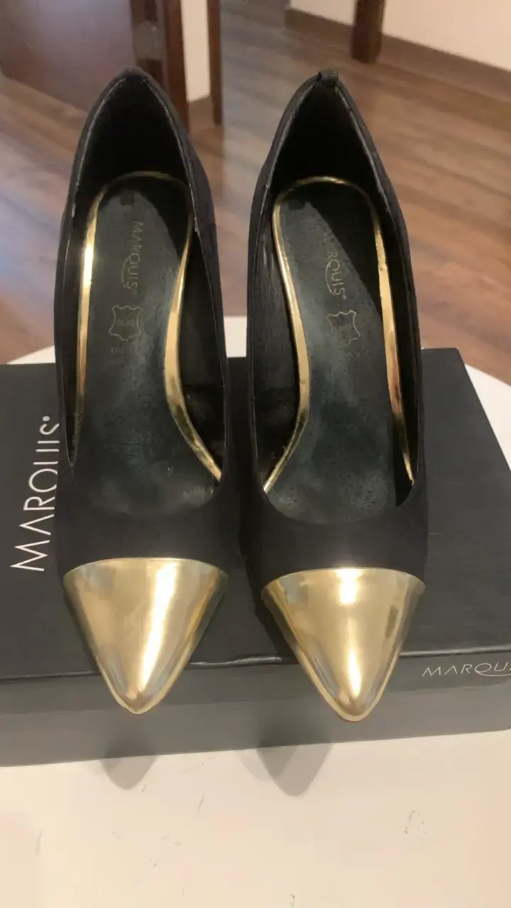 Zapatos de Tacón Alto Negro y Dorado Marquis - 5