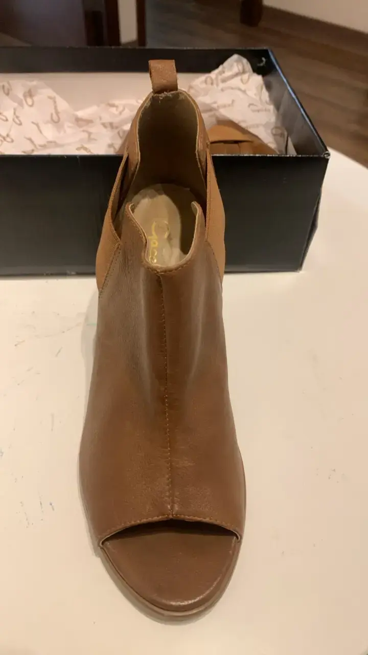 Botines de cuero camel con tacón alto - 3