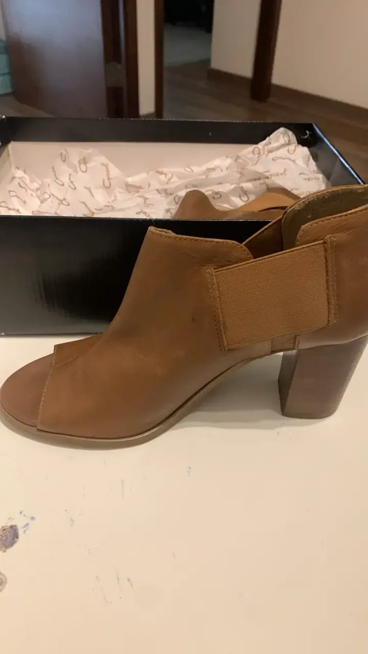 Botines de cuero camel con tacón alto - 4