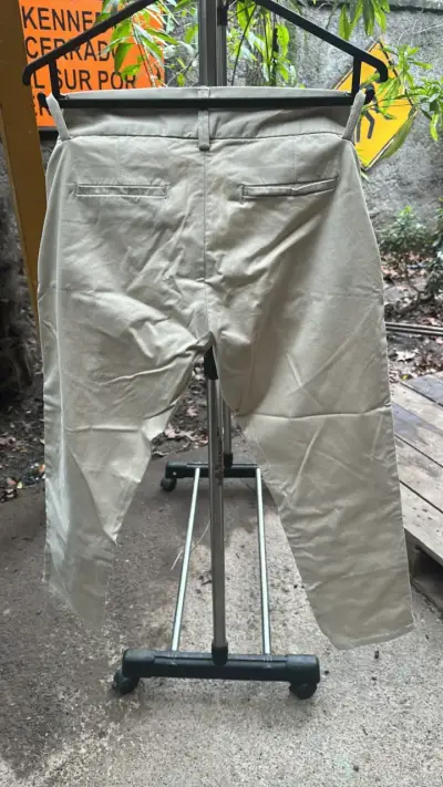 Pantalones beige Saville Row talla 40 - miniatura 2
