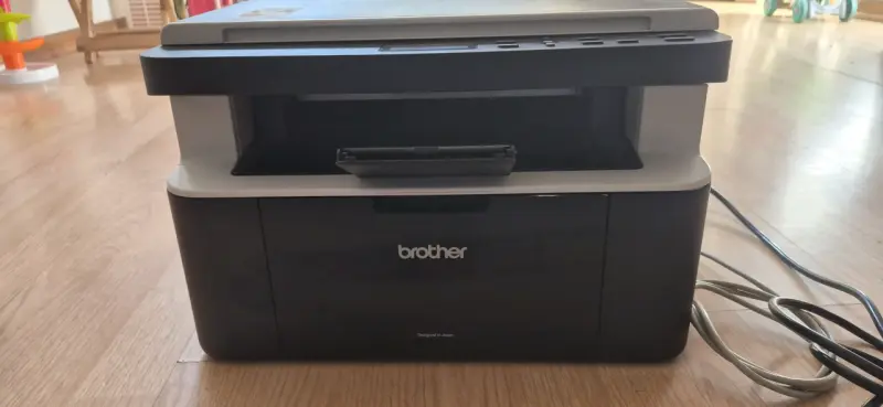 Impresora multifuncional Brother DCP-1602 - 4