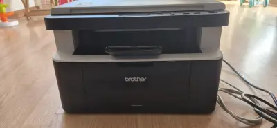 Impresora multifuncional Brother DCP-1602 - miniatura 4