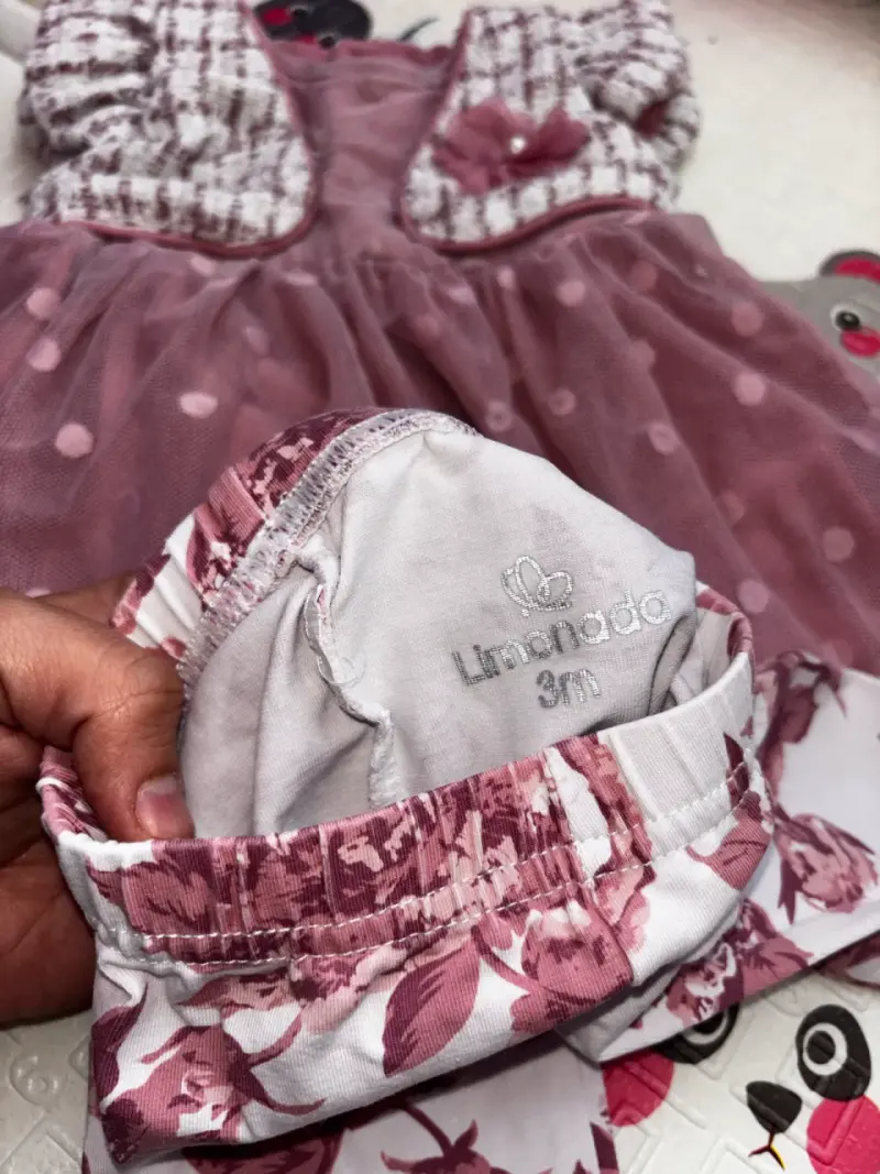 Conjunto de vestido  floral para bebé - 2