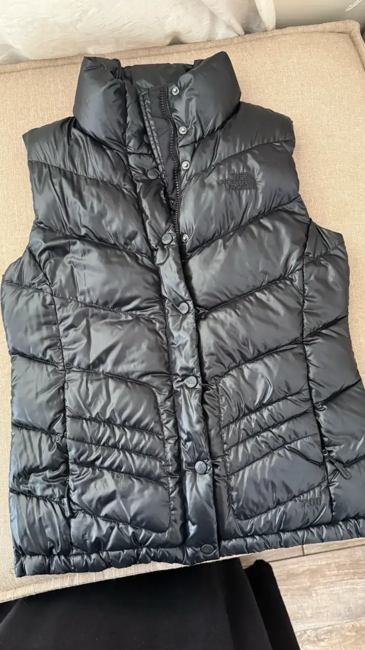 Chaleco acolchado negro The North Face - 1