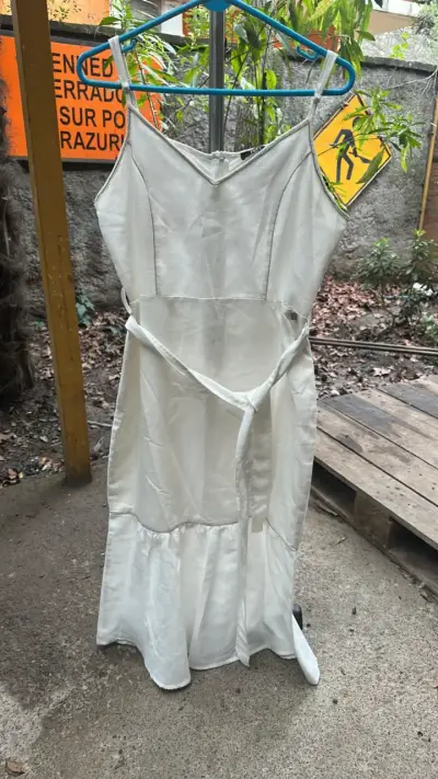 Vestido largo blanco con tirantes FBO - miniatura 1