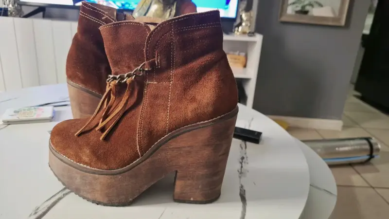 Botines de gamuza marrón con plataforma - 1