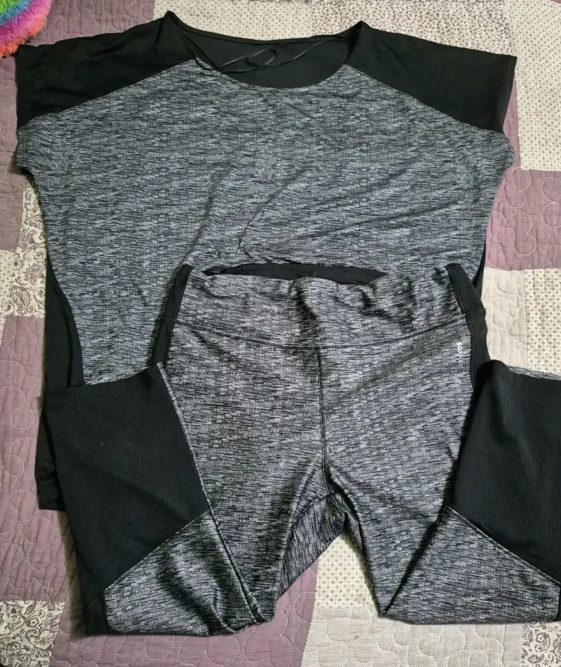 Conjunto deportivo mujer Decathlon L-Xl - 1