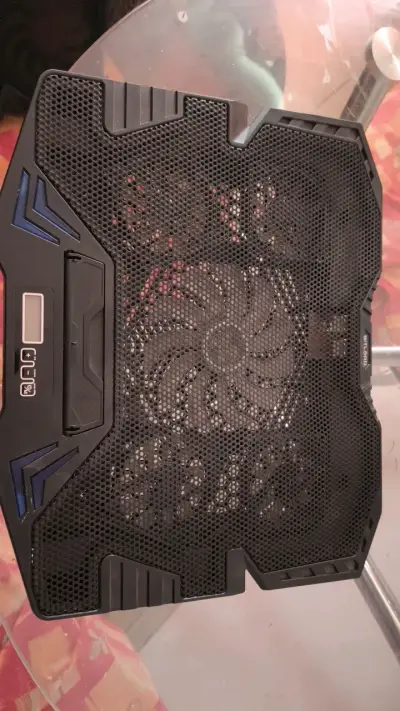Base de Enfriamiento para Laptop con Ventiladores LED - miniatura 1