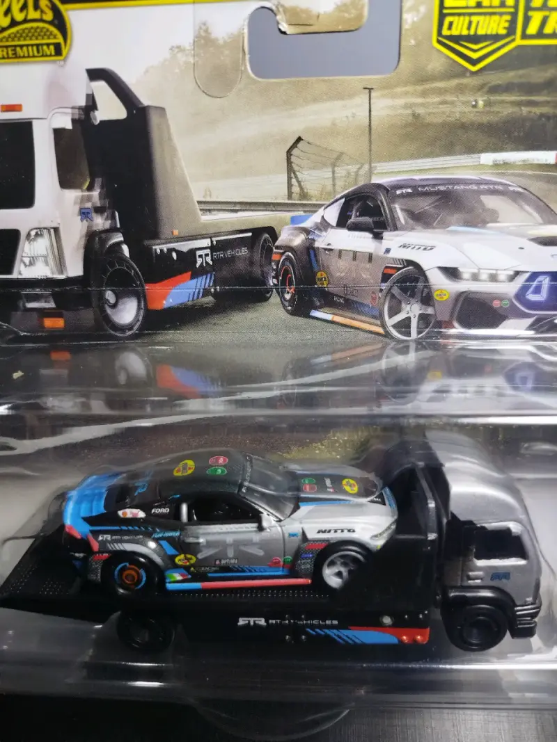 Hot Wheels Ford Mustang RTR Spec 5-FD con Aero Lif - 3