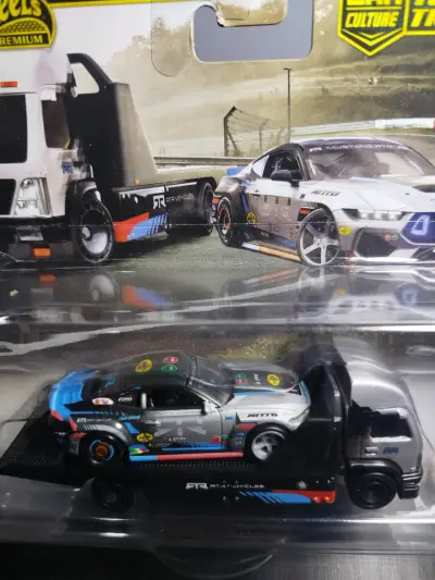 Hot Wheels Ford Mustang RTR Spec 5-FD con Aero Lif - miniatura 3