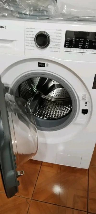 Lavadora Samsung 11kg con Secadora 7kg - miniatura 1