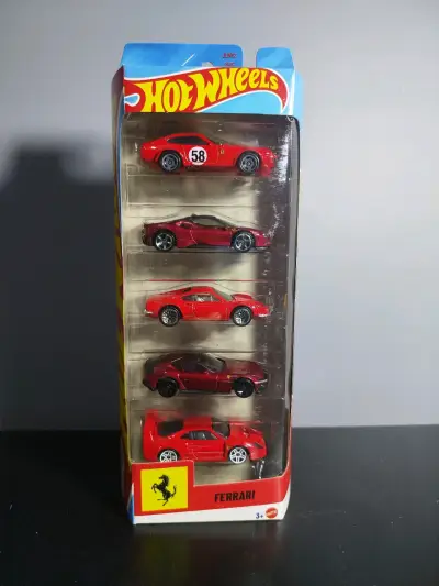 Set de Autos Hot Wheels Ferrari en Caja - miniatura 1