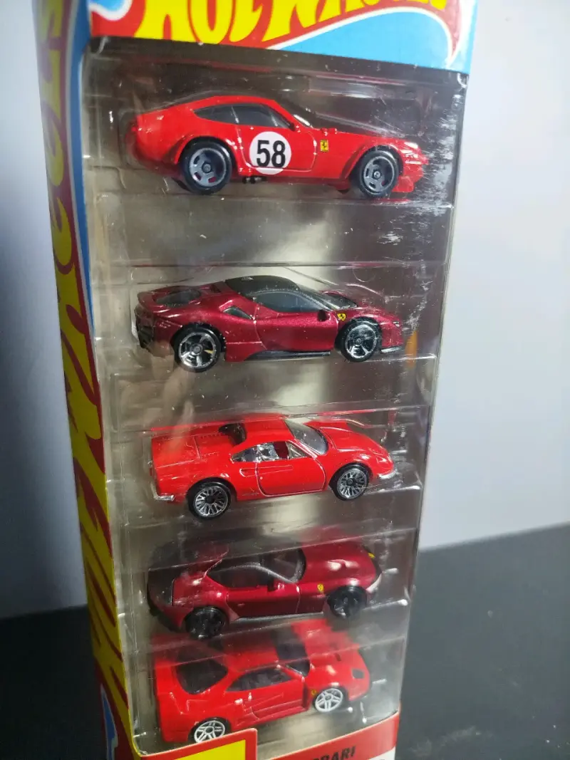Set de Autos Hot Wheels Ferrari en Caja - 2