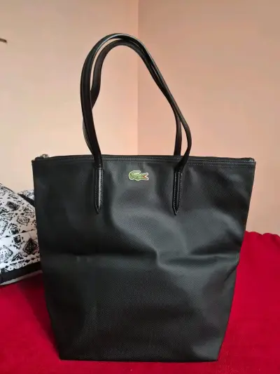 Bolso tote negro Lacoste elegante - miniatura 1