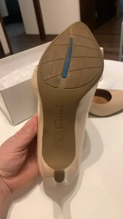 Zapatos de Tacón Beige Elegantes para Mujer - miniatura 5
