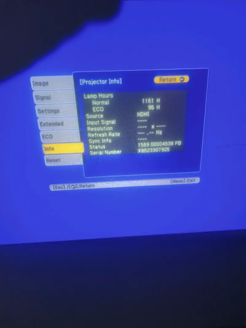 Proyector Epson con múltiples entradas y buena condición - 2