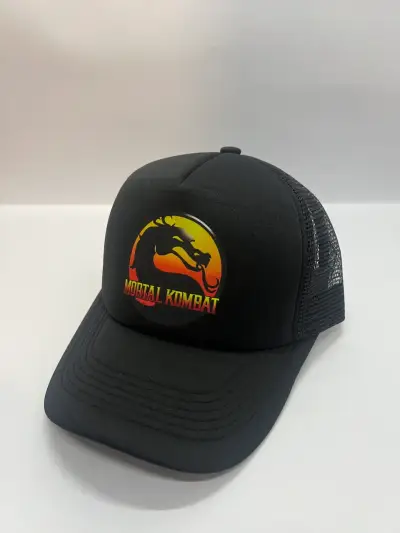 Gorra negra Mortal Kombat con logo - miniatura 1