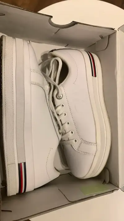 Zapatillas blancas Tommy Hilfiger para mujer - miniatura 1