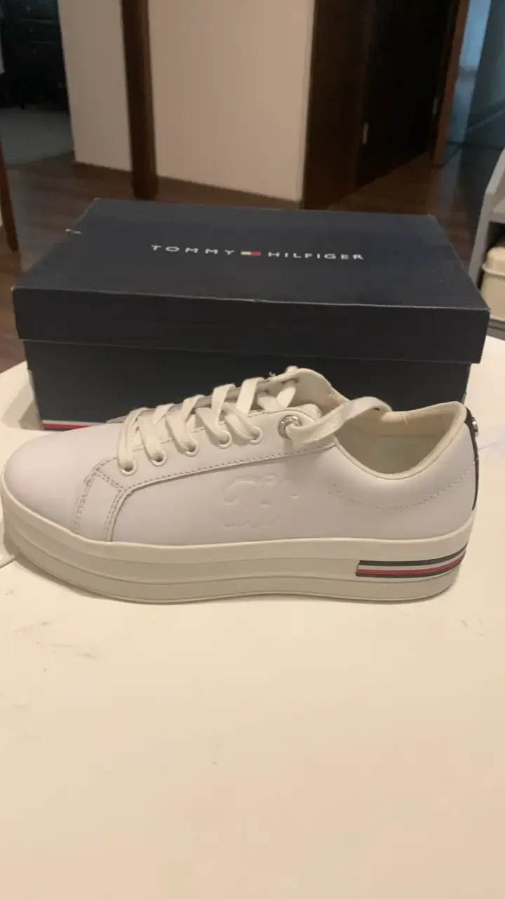 Zapatillas blancas Tommy Hilfiger para mujer - 3