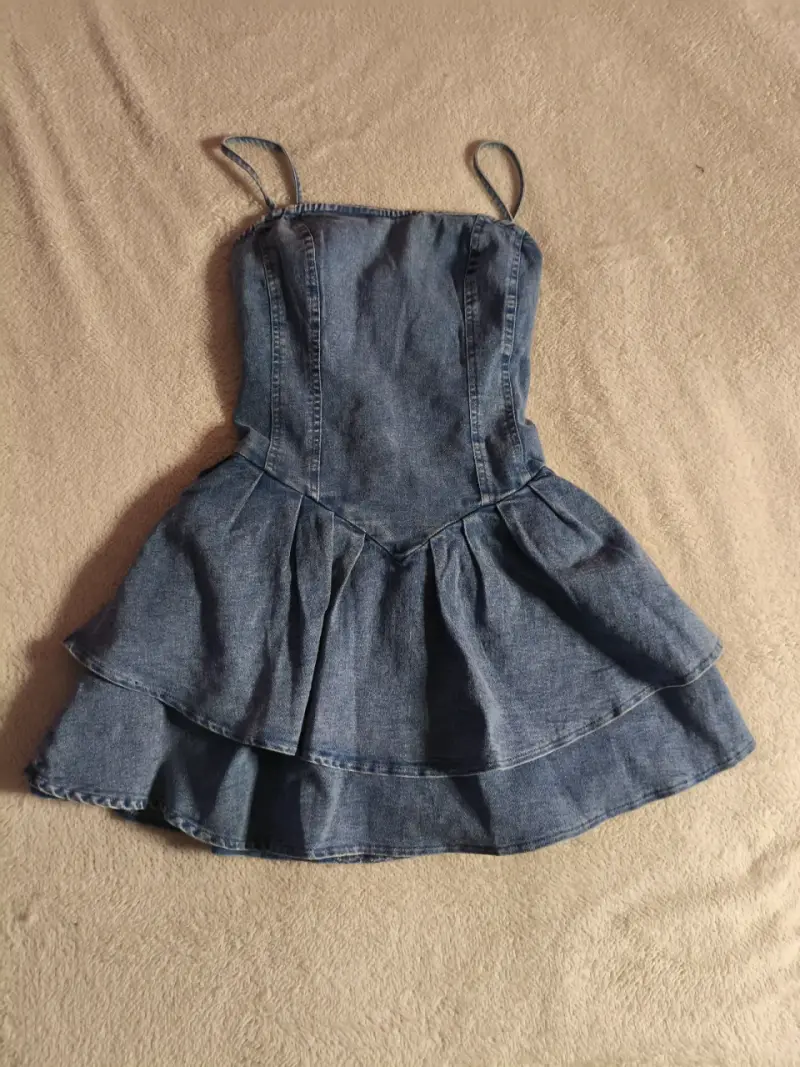 Vestido de mezclilla con tirantes
