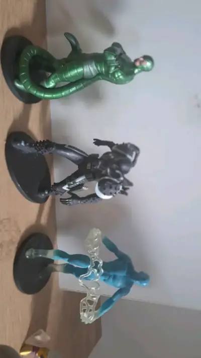 Set de Figuras de Acción Variadas - miniatura 3