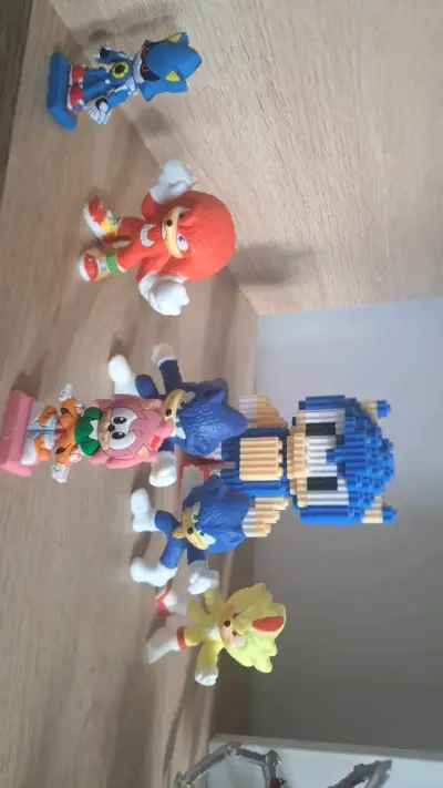 Set de Figuras de Acción Variadas - miniatura 6