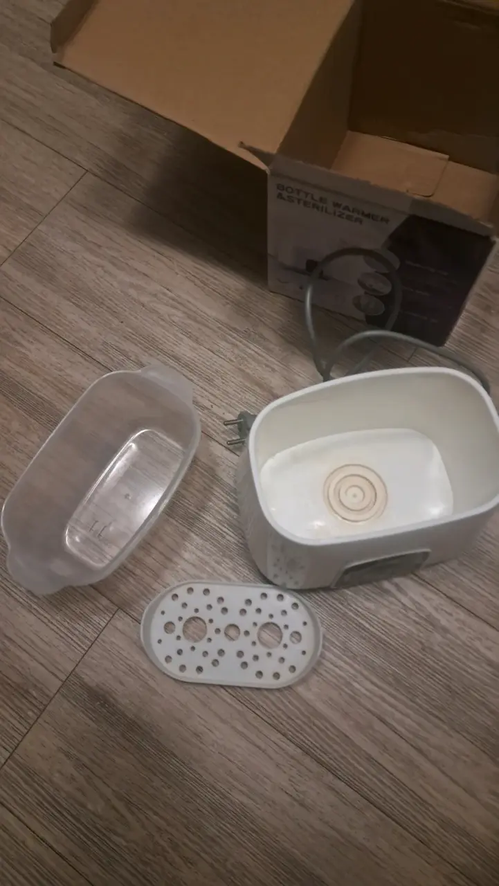 Calentador y Esterilizador de Mamaderas Eléctrico - 3