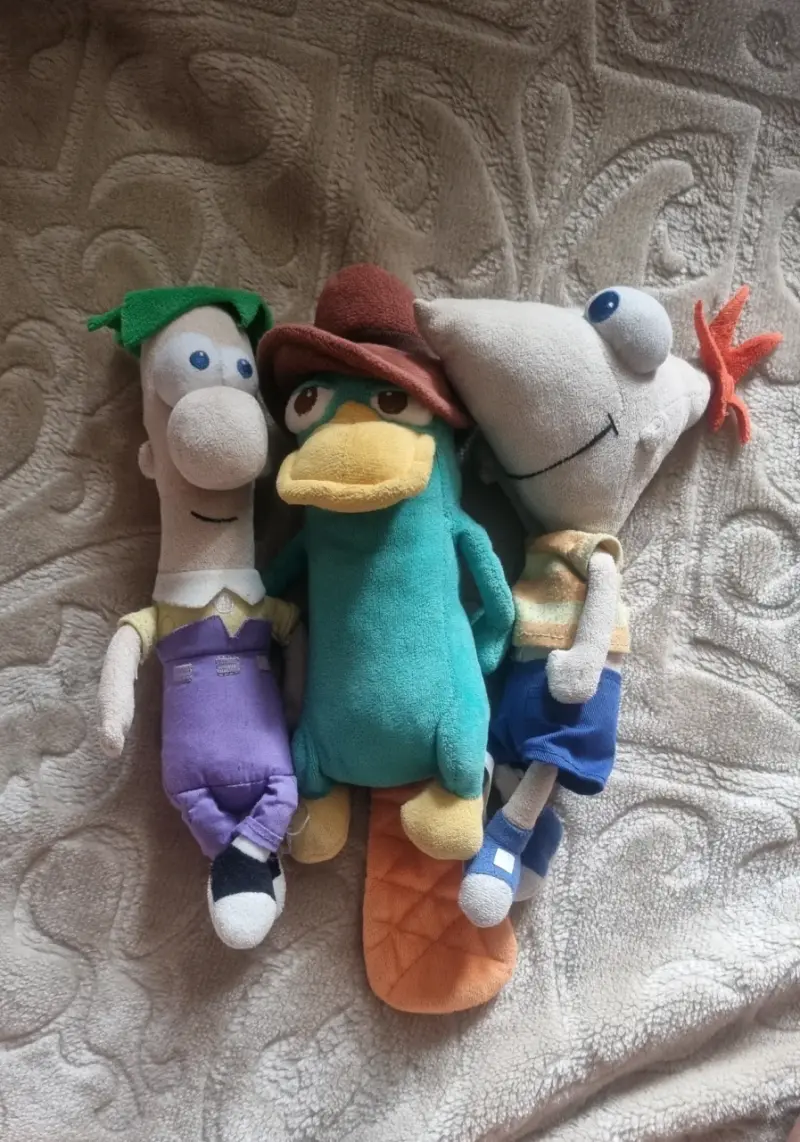 Set de Peluches "Phineas y Ferb". - 1