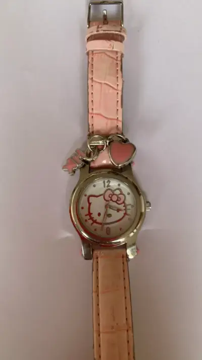 Reloj Hello Kitty para Niñas con Correa Rosa - miniatura 4