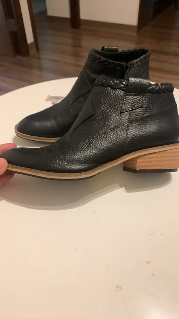 Botines de cuero negro con tacón bajo - 3