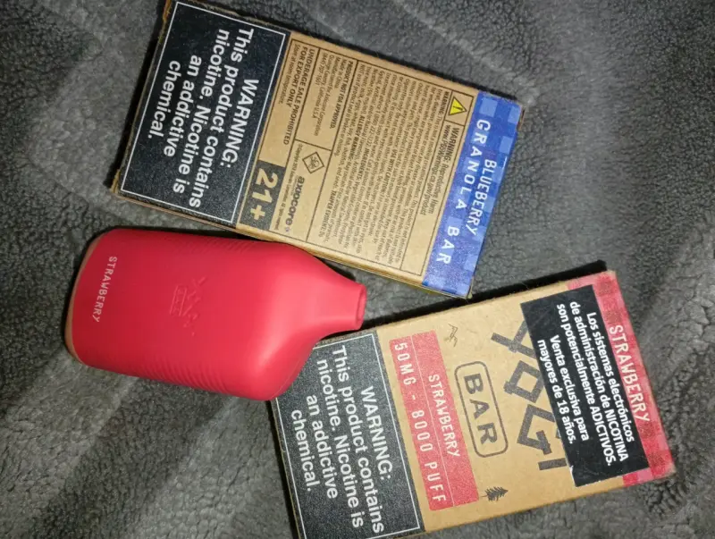 Vapeador desechable Yogi Bar sabor fresa - 3