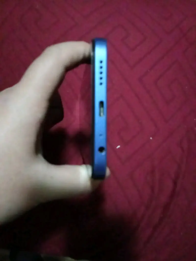 Smartphone Redmi azul en buen estado - 4