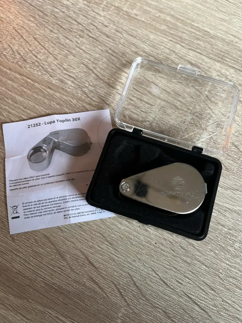 Lupa de Mano 30X con Estuche - 1