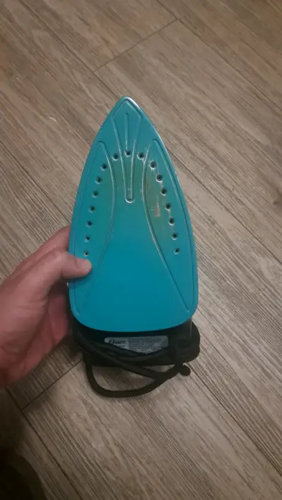 Plancha de vapor eléctrica azul - miniatura 3