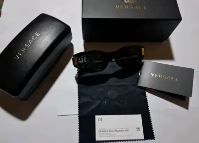 Gafas de Sol Versace con Estuche Original - miniatura 3