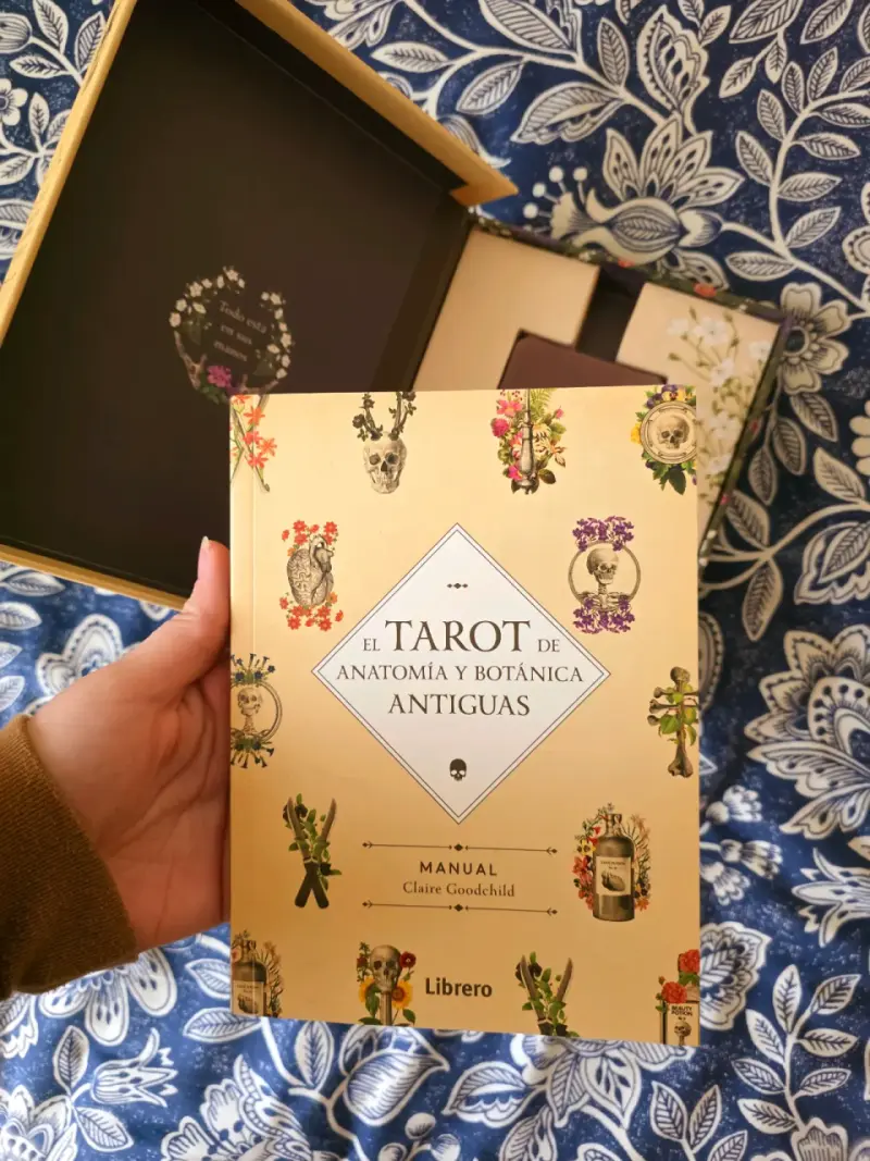 Tarot de Anatomía y Botánica Antiguas con Manual - 2