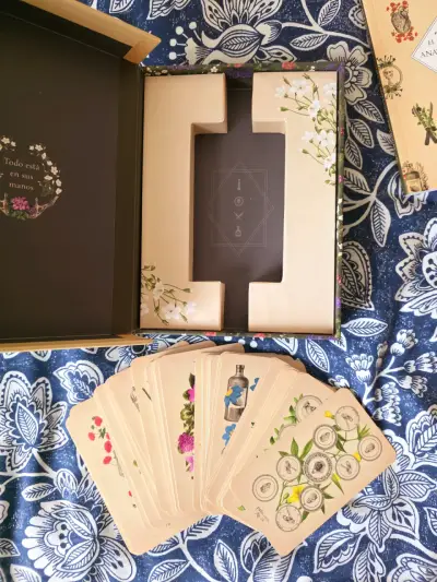 Tarot de Anatomía y Botánica Antiguas con Manual - miniatura 3
