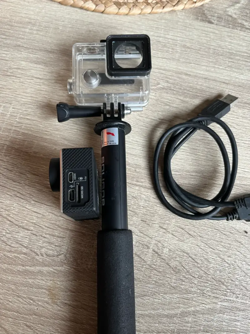 Cámara GoPro Hero3+ con accesorios - 5