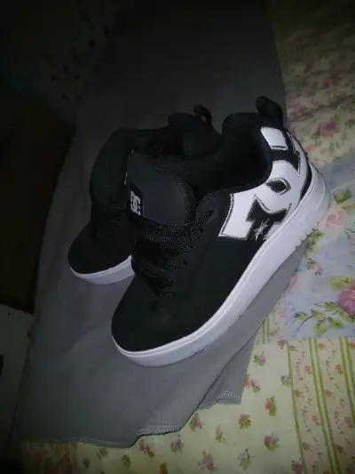 Zapatillas negras DC Shoes de caña alta - miniatura 5