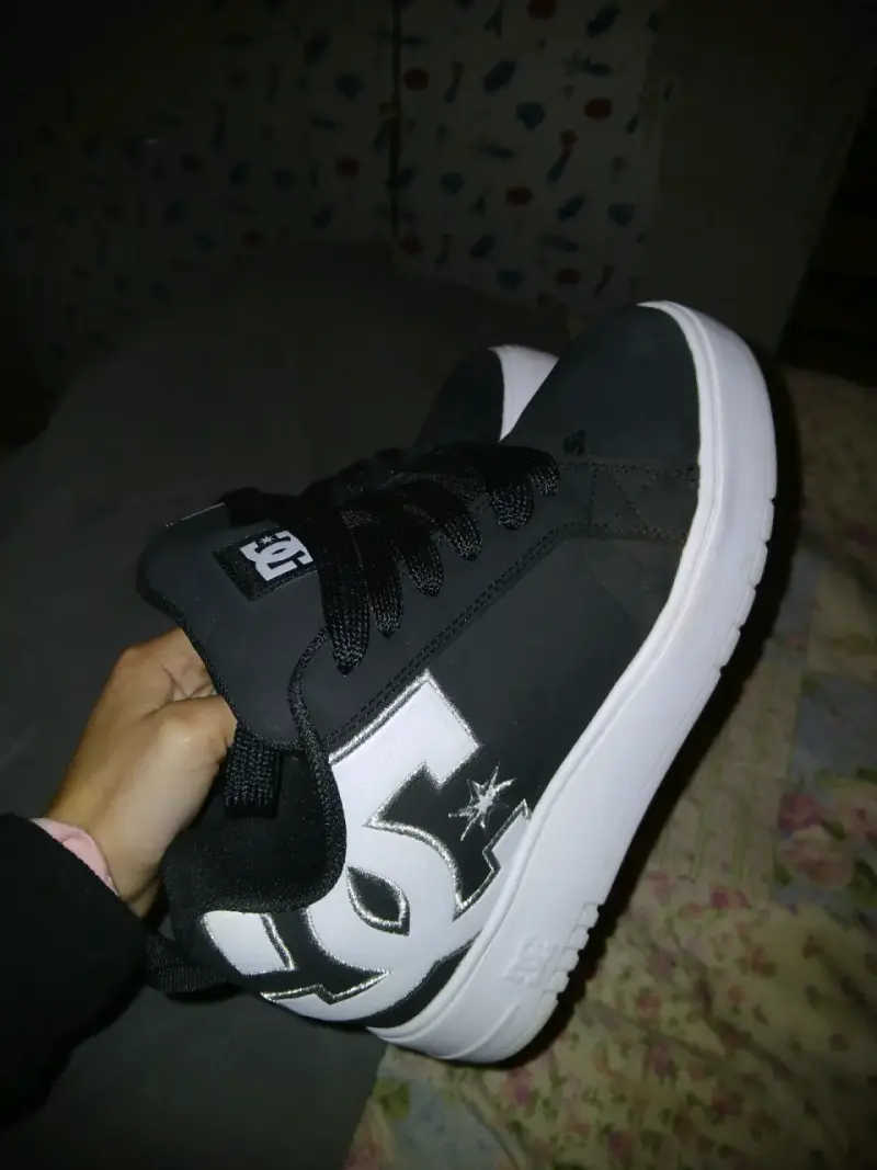 Zapatillas negras DC Shoes de caña alta - 6